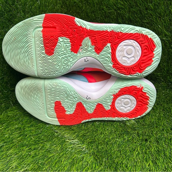 Nike KD Trey Sneakers - Picture 8 of 10